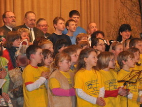 Grundschulchor, Mittelschulchor und Gesangverein